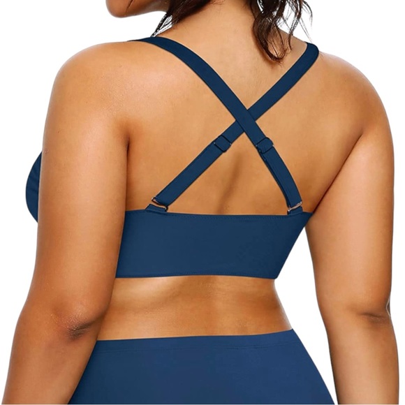 Yonique Womens 22W Blue Bikini Swimsuit Top - Picture 2 of 6